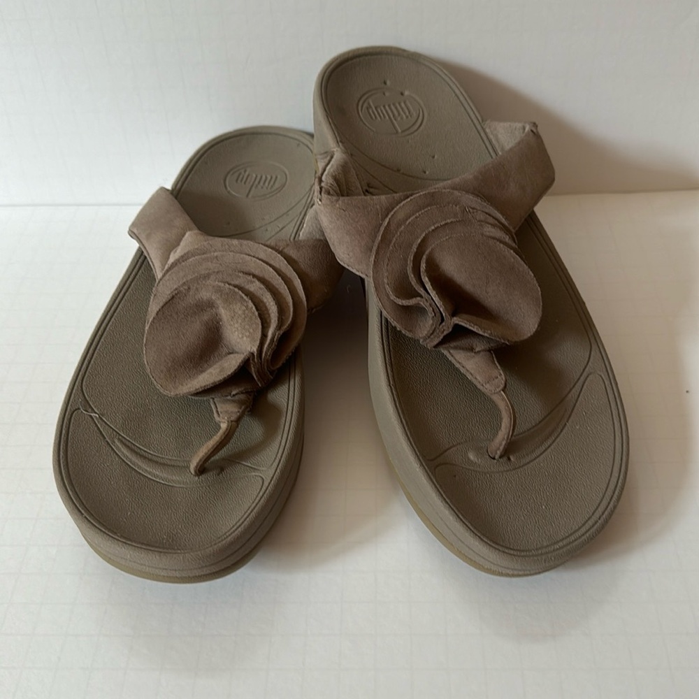 Fit Flops Florrie Putty Leather Toe Post